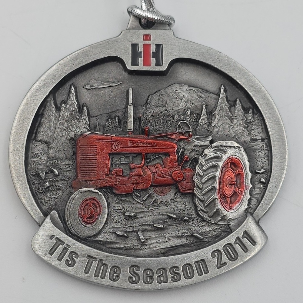 Case IH International Harvester 2011 Pewter Christmas FARMALL Super M Ornament‎